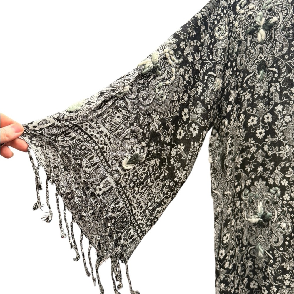 NWT Ashley Taylor Luxe Embroidered Boho Kimono Duster Fringe OS - Picture 4 of 6